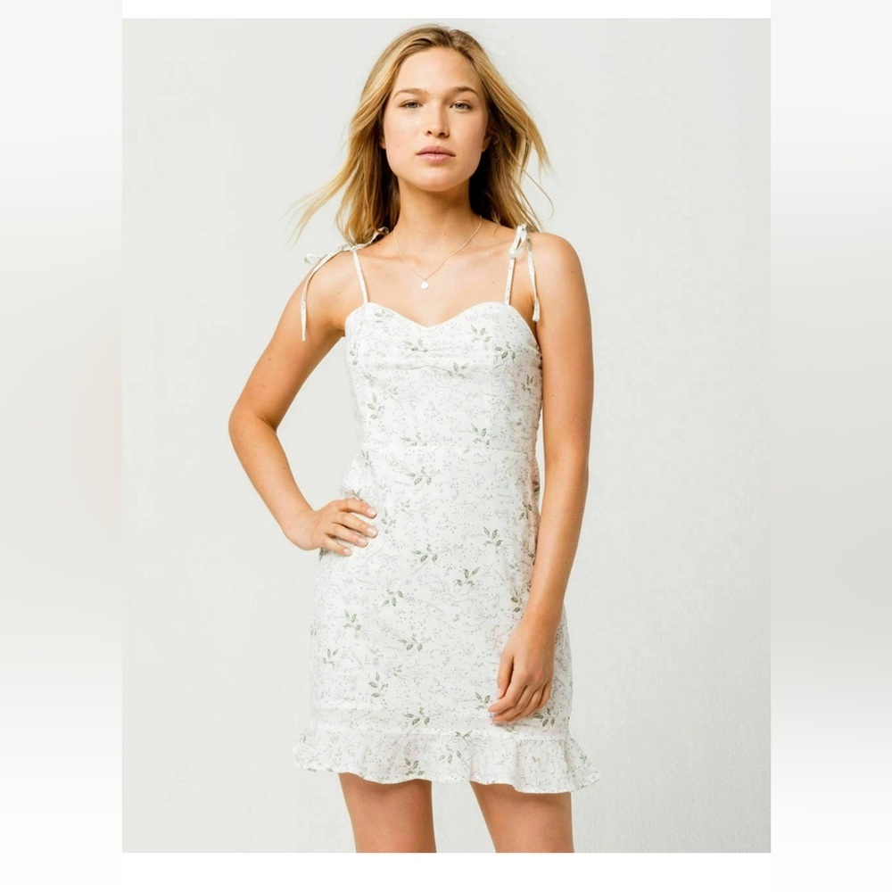 Ivy & Main Dress White Floral Strapless Boho Beachy Lined strapless light Size S